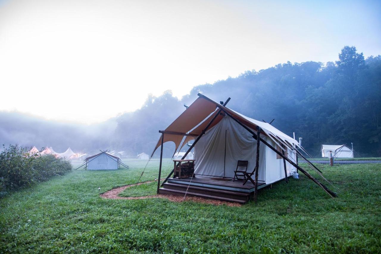 Under Canvas Great Smoky Mountains Hotel พิเจนฟอร์จ ภายนอก รูปภาพ